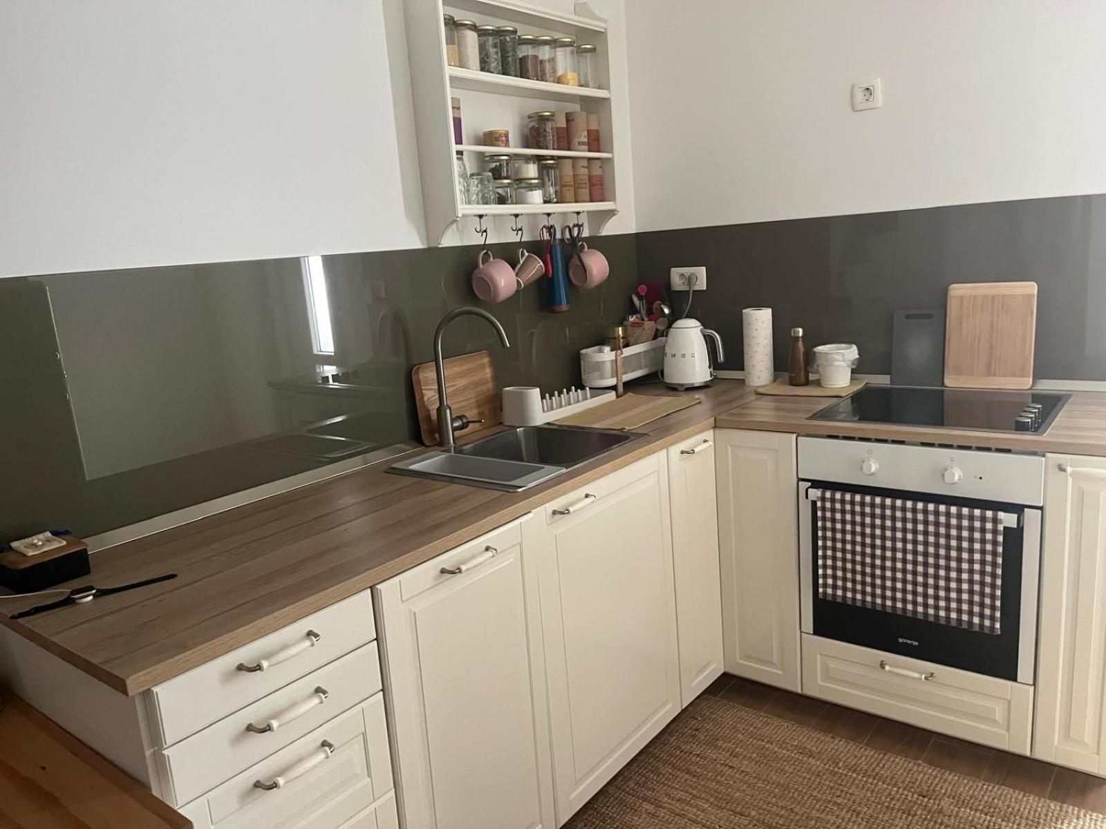 Apartment Godinovic *